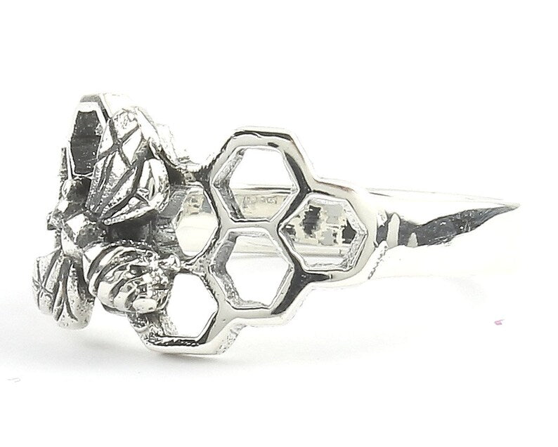 Bee Ring